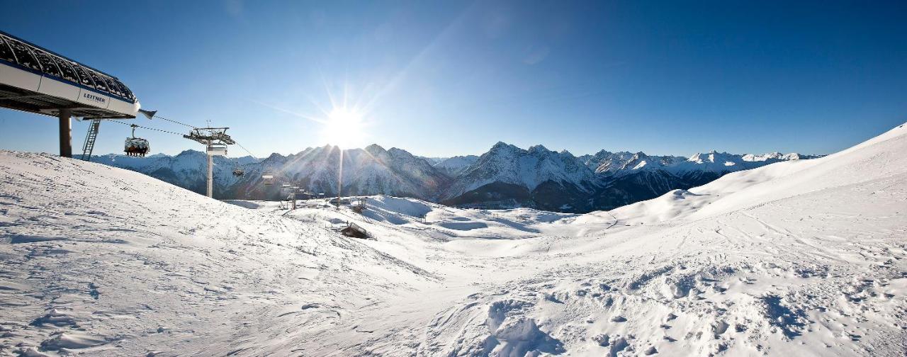 Hotel Filli Scuol Luaran gambar